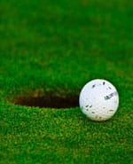 Au golf, pour jouer birdie, il faut rentrer la balle !
